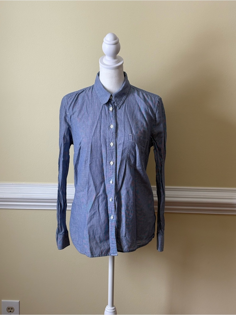 GAP Blue Long-Sleeve Button-Down Shirt
